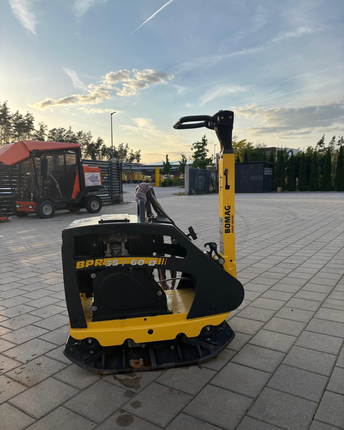 Verdichtungsgerät für mittlere Flächen